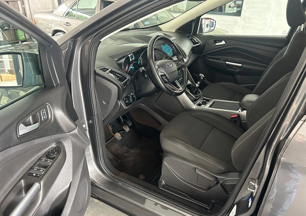 Ford Kuga cena 69900 przebieg: 76297, rok produkcji 2018 z Wyszków małe 781